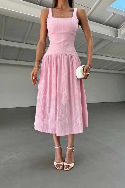 mylove فستان متوسط ​​الطول بحزام سميك باللون الوردي
