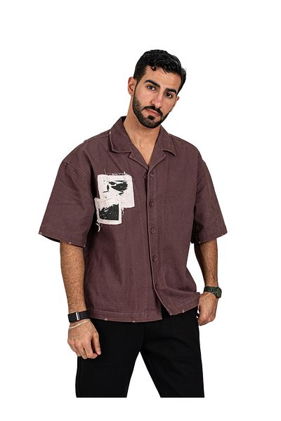 SWAG SA Square-cut shirt with distinctive embroidery