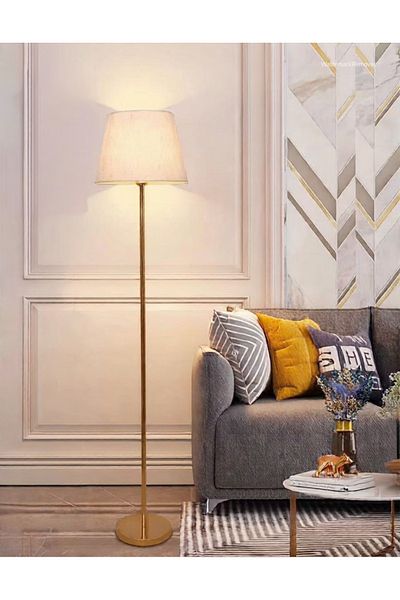 DEC14 Floor lamp with an elegant and modern design, golden color