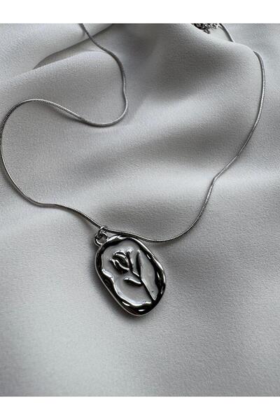 RİSE قلادة من الفضة بتفاصيل الورد