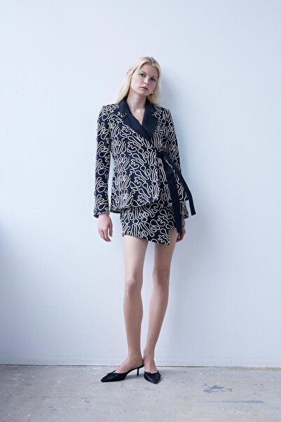 By Mare Style Asymmetrical Textured Shorts Skirt