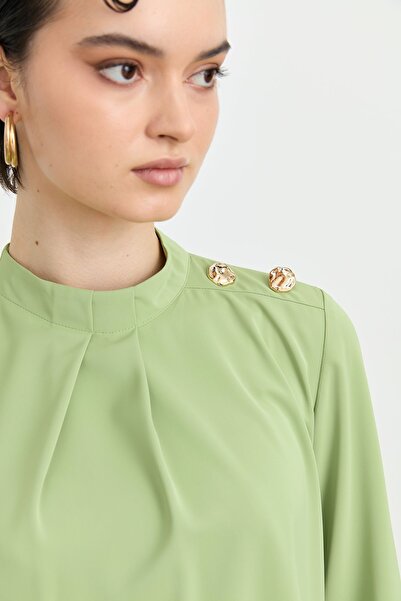 Nihan Omzu Düğmeli Şık Bluz Fıstık Yeşili
