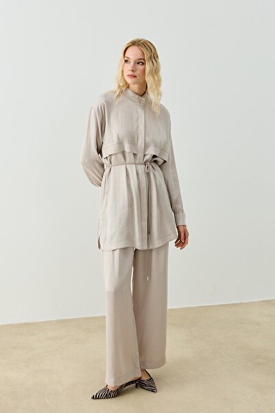 Hilay بدلة جاسمي مع بنطلون رمادي