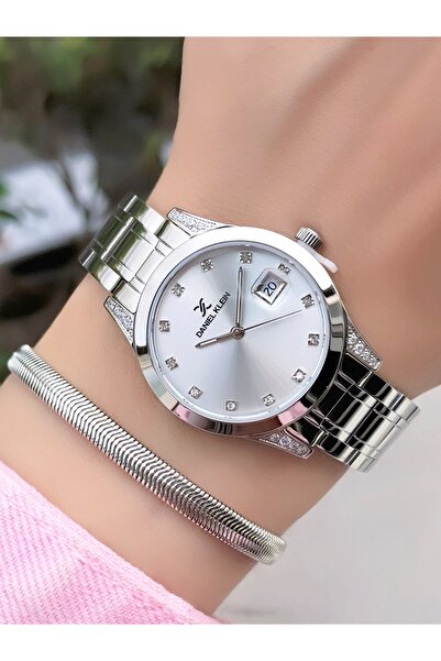 Daniel Klein Çelik Takvimli Taşlı Gümüş Renk Kadın Kol Saati Garantili 3 ATM Su Geçirmezlik Hediye Bileklik DKXC1