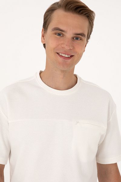 U.S. Polo Assn. Men's Comfort Fit Cream Crew Neck T-Shirt 50300125-Vr071