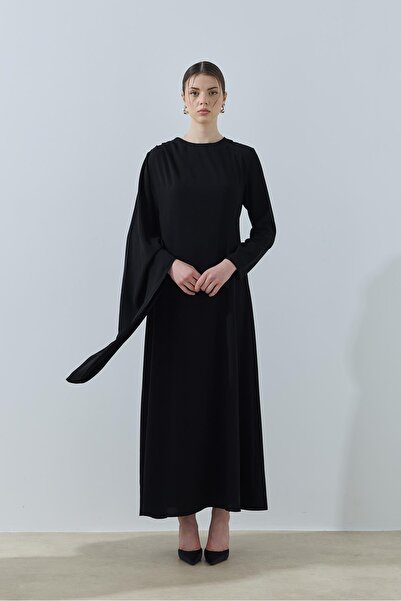 Merve Gültekin Enda Kol Detaylı Abiye Elbise Siyah