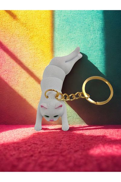 Shuttle Park Unisex Special Stylish Design Cute 3D Moving Keychain with Cat Figure Gift Accessory 1 Piece