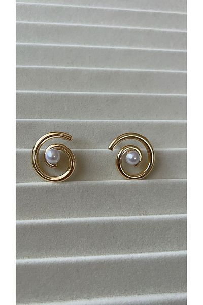 Goche Gold Earrings with Twisted Pearl Detail - Modern and Minimalist