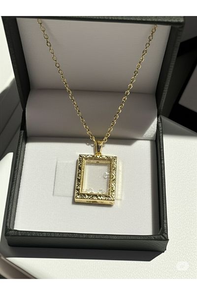Esra Butik Hane Minimal Necklace with Square Frame with Gold Chain – Stylish and Modern Women's Jewelry