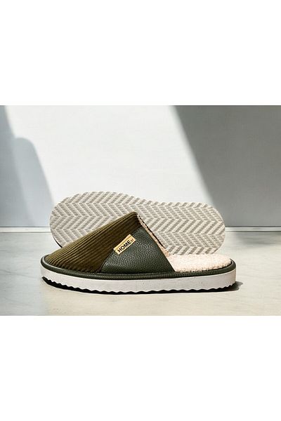 BYRAMSE Unisex Closed Front Slippers Soft Light Sole Winter House Slippers (Slim Fit)