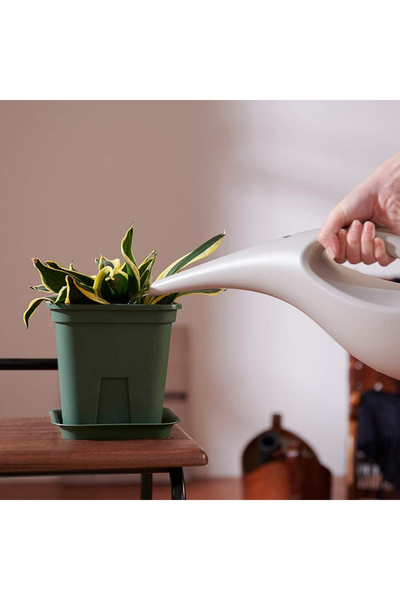 OEM Garden sprinkler, 1.5L capacity, light gray