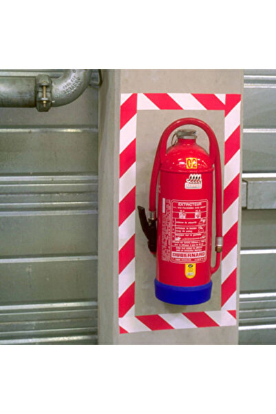 Tesa Bandă de marcare, roșie/albă, 50 mm x 33 m, Tesa Red Tape