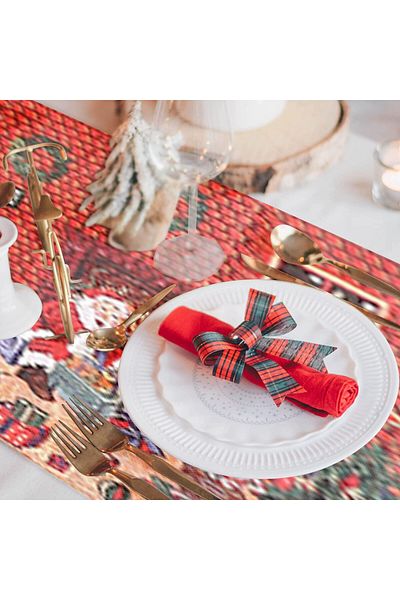 Gxhong Christmas decorative tablecloth, beige/red/green, polyester, 180 x 33 cm