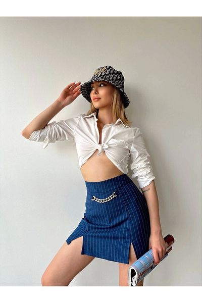 Zerenyus Ριγέ σορτς με λεπτομέρεια αλυσίδας Navy