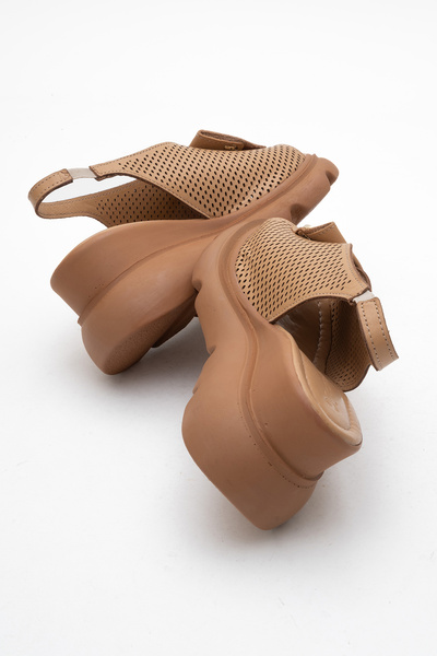 Dericlub Deri̇club Women's Wedge Heel Buckle Casual Sandals Real Leather Zy 8067 Caramel