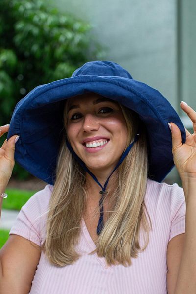 Külah Women's Uv Protective Drawstring Wide Brim Sun Hat - Navy Blue