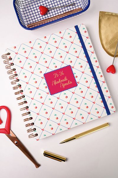 Matt Notebook 2025-2026 Ακαδημαϊκό Τετράγωνο Ατζέντα με σπιράλ - 17 μήνες