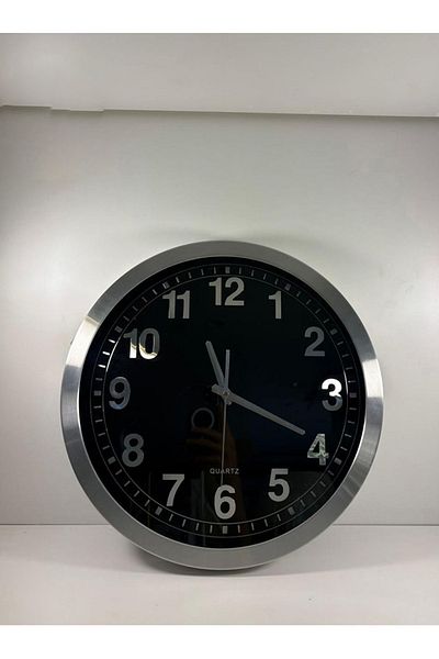 DEC14 Wall clock with a distinctive and modern design, diameter 40 cm.