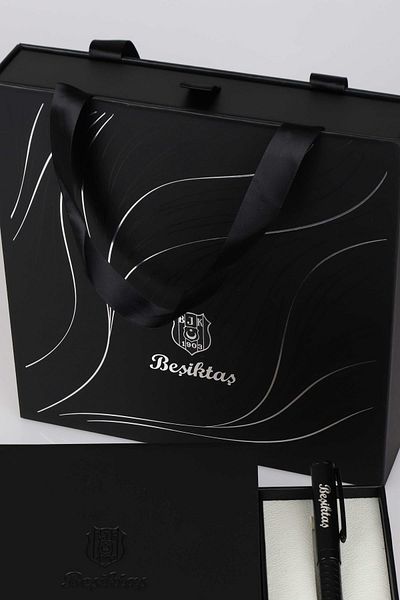 Beşiktaş ЛИЦЕНЗИРАН КОМПЛЕКТ КОЖЕНИ ХИМИКАЛКИ "DEKOMUS SPECIAL BOXED K" В КУТИЯ И ЧАНТИЧКА