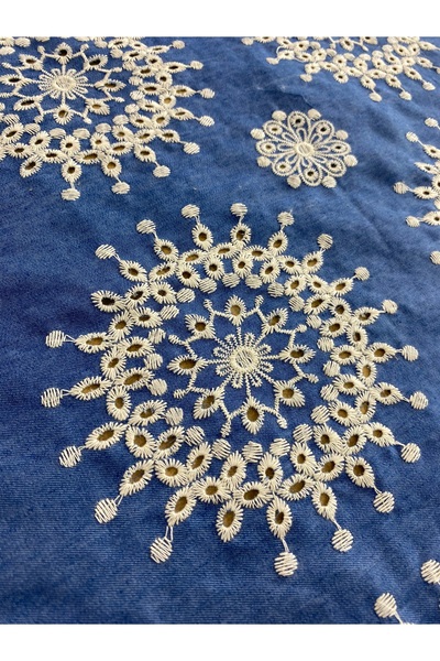 METERİAL Mavi Denim Görünümlü Mandala İşlemeli Kumaş - En 135 cm - Özel Tasarım Elbise, Gömlek