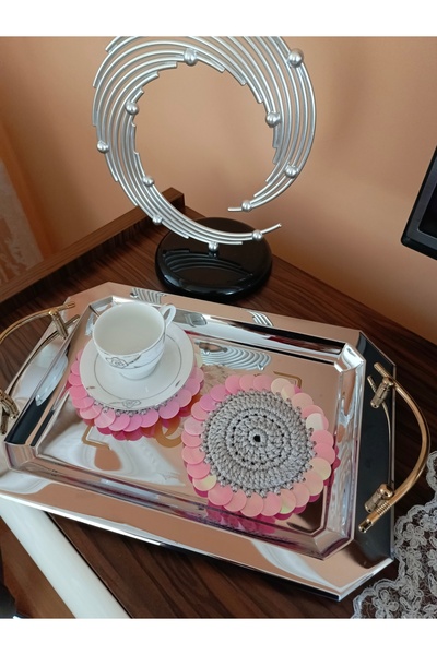 Münücük toys Makrome Pullu Kahve-içecek sunum Bardak altlığı...( Sedefli pembe pullu- açık gri zeminli 2'li)