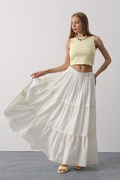 suphias Lace Detailed Skirt