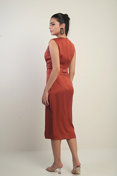 By Saygı Women's Double Breasted Collar Front Pleated Crepe Satin Dress with Belt