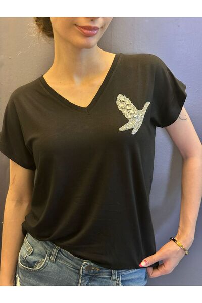 Gönülden Tasarım TRICOU DE DAMĂ CU DECORE DE PASĂ CU GULER ÎN V