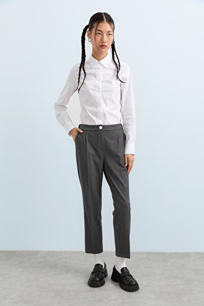 Nihan Arka Beli Lastikli Bilek Boy Havuç Pantolon Gri