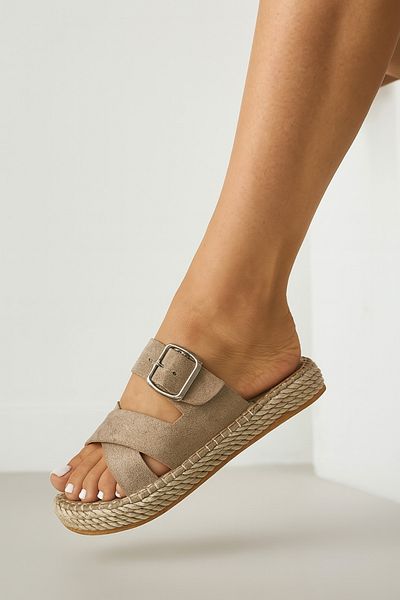 krm dünya ürünleri Live Elegance and Comfort Step by Step!" 2025 Summer Most Popular Slippers