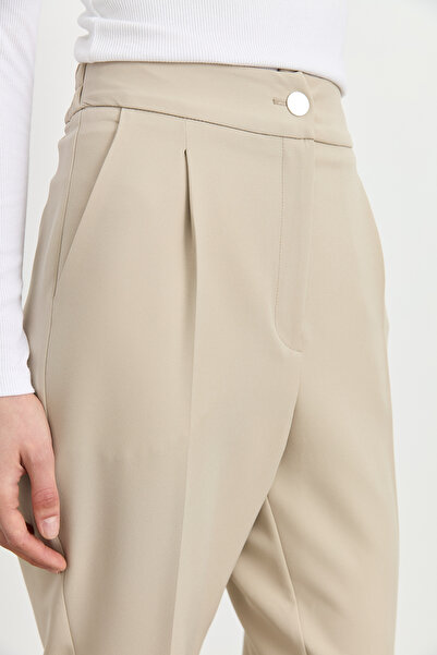 Nihan Arka Beli Lastikli Havuç Pantolon Taş