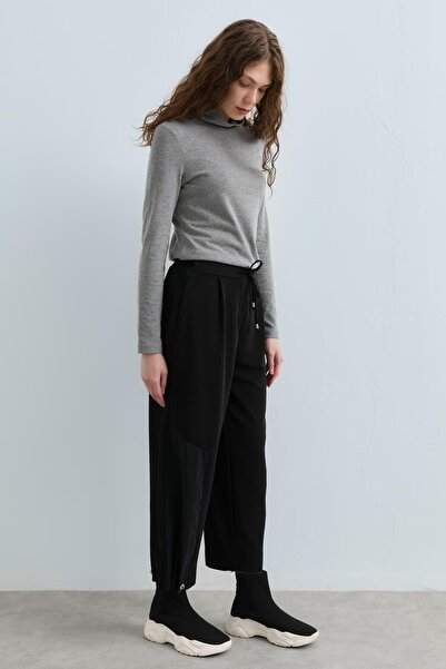 Nihan Paçası Büzgülü Pantolon Siyah