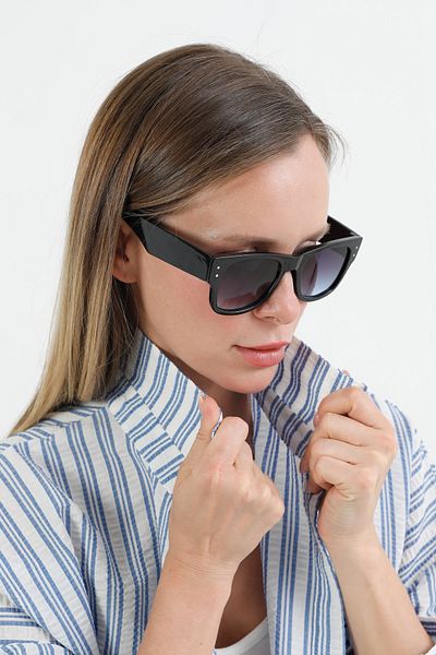 Fulla Moda Shiny Framed Sunglasses