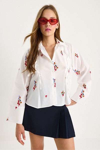 Bianco Lucci Women's Floral Embroidered Wide Cuff Gathered and Bow Detailed Poplin Shirt 60283469
