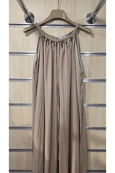 Park Moda Βαμβακερό φόρεμα με λαιμόκοψη με χάντρες με λεπτομέρεια μηδενικό μανίκι