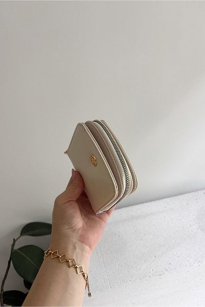 Yuka Atelier Luna Minimal and Convenient Medium Size Faux Leather Wallet