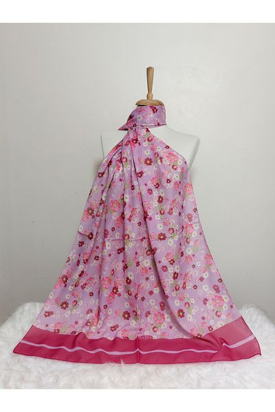 REMOMODA Patterned Chiffon Shawl Floral Model