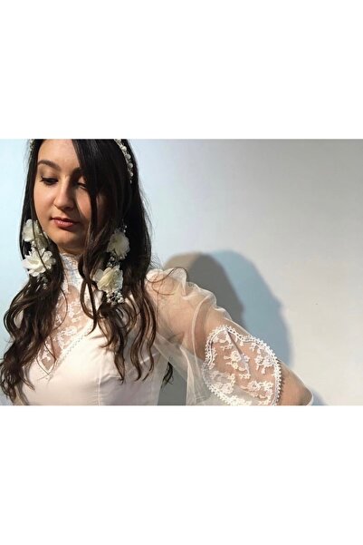 VENÜS MODA by Pınar تاج الزفاف مزين باللؤلؤ الأبيض الفاتح والكريستال