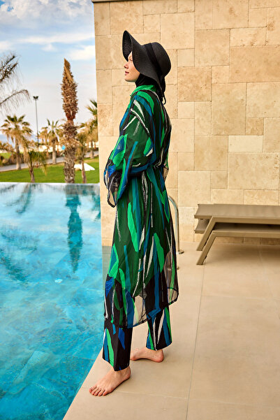 Marina Silky Textured Black Kimono – Flowy, Lightweight and Full Length Hijab Beach Pareo P2503-1