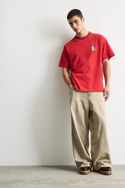 Pull & Bear Embroidered Ay Carmela T-shirt