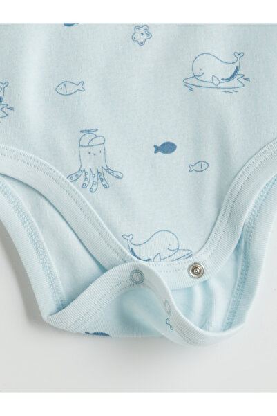 LC Waikiki Organische Baumwolle Jungen Baby Body mit Druckknöpfen und Shorts 2er Set