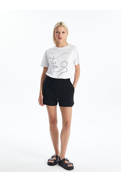 LC Waikiki Einfarbige Shorts mit elastischer Taille für Frauen