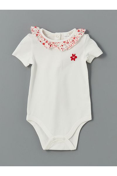 LC Waikiki Floral Baby Girl Snapback Bodysuit and Shorts 2-Piece