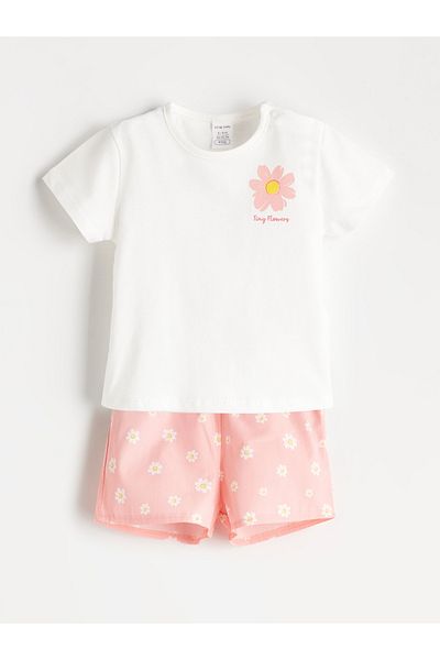 LC Waikiki Floral Baby Girl T-Shirt and Shorts 2-Piece Set