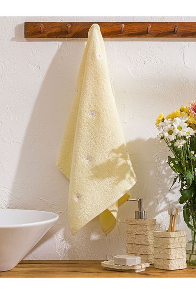 LC Waikiki Sari Papatya Embroidered Cotton Face Towel 50X80 cm