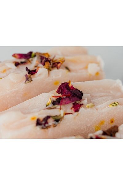 BeOne Cosmetics Lady Rose - handmade anti-wrinkle soap, rose, saffron and grapefruit aroma
