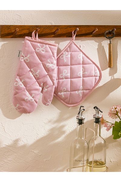 LC Waikiki Pink Bow Patterned Oven Glove and Holder