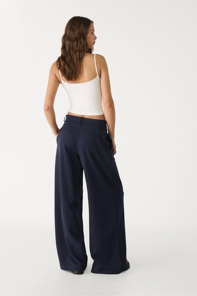 Stradivarius Wide leg smart trousers with darts