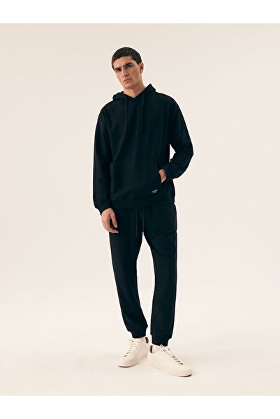 Henderson Modern comfy & stylish cotton men's hoodie & Soft-touch hood & Comfortable fit | Motion