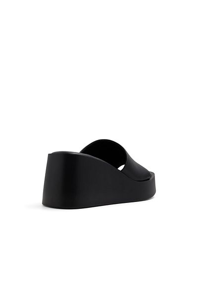 Call it Spring Black L Cas Sandals For Women